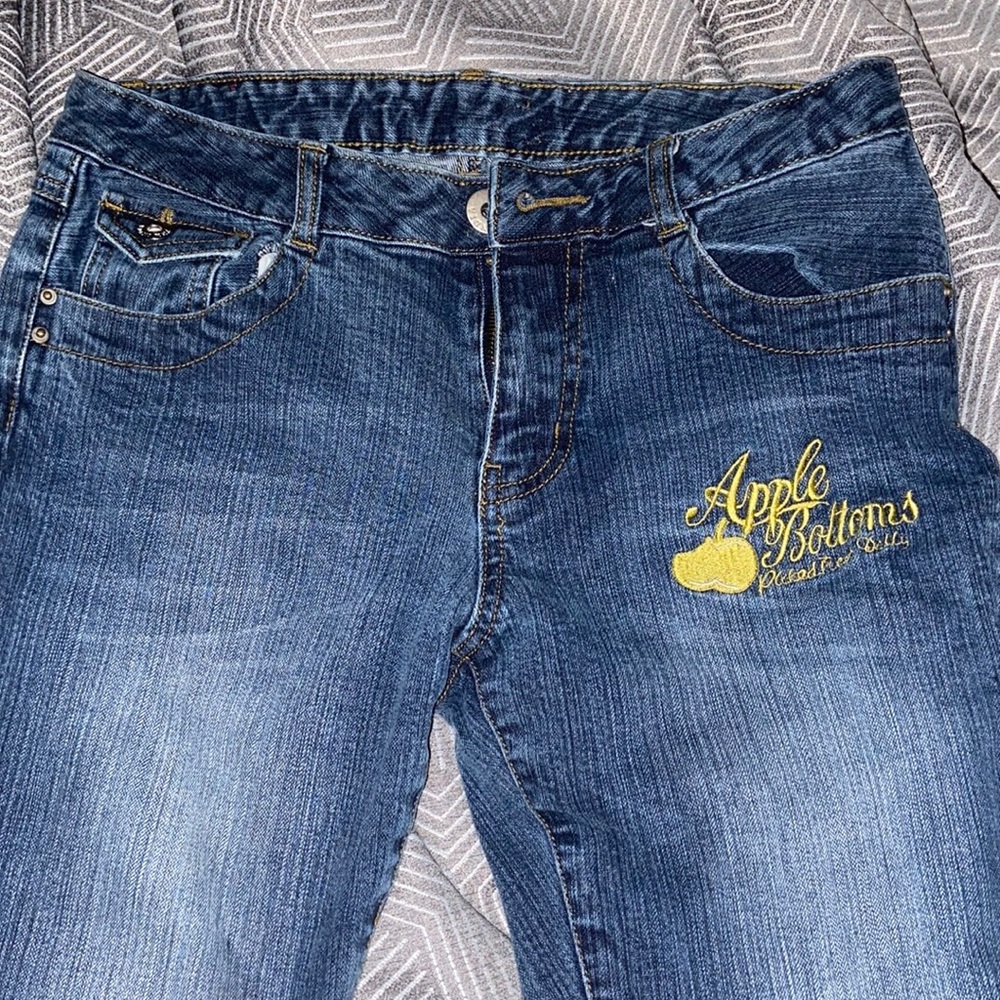 Low rise Apple Bottom Jeans ! Y2K